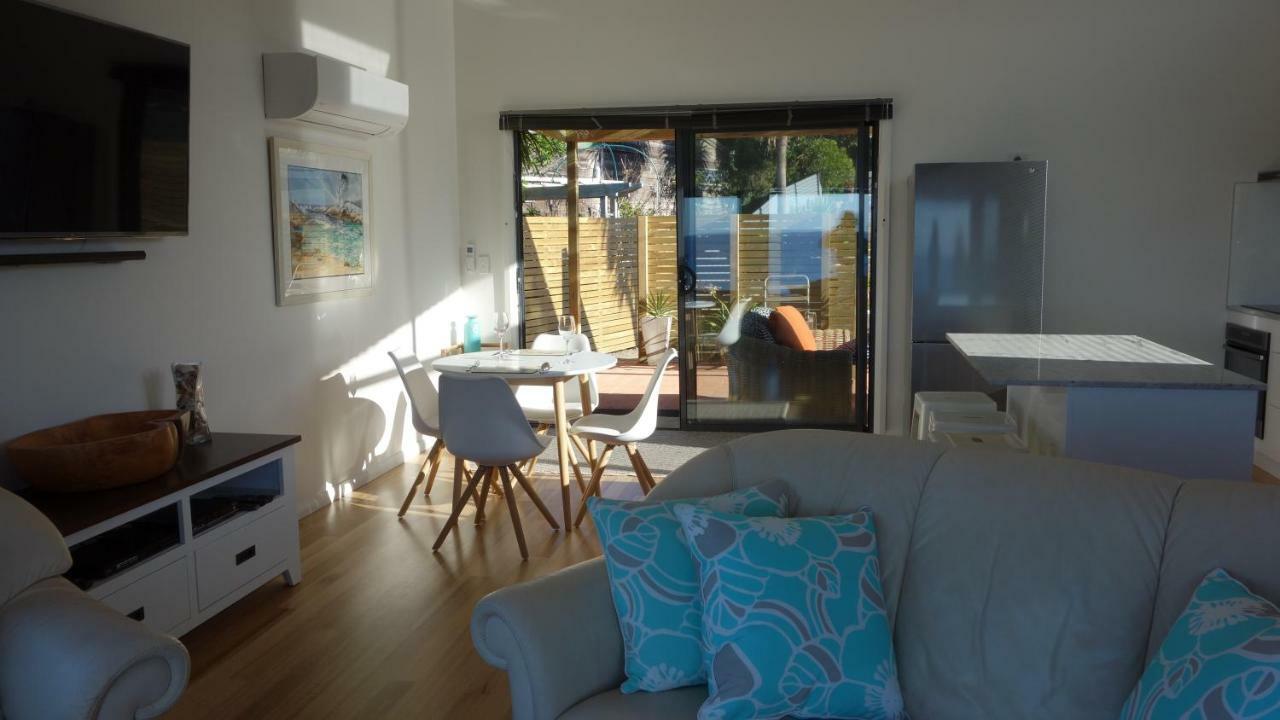 The Loft @ Bay Of Fires Seascape Apartment